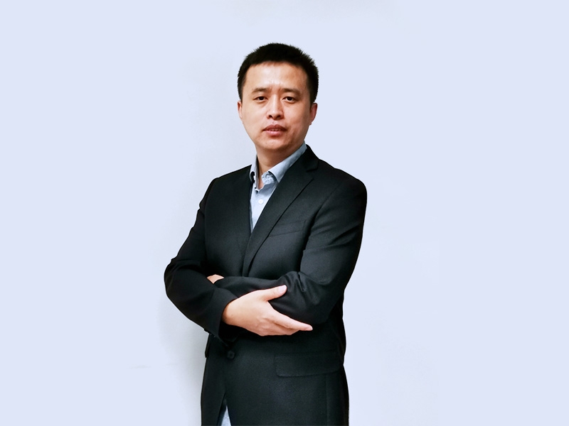 Directeur commercial : NIU Huiliang