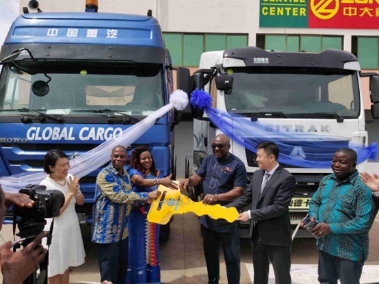 La division d’Afrique de SINOTRUK a tenu une réunion de remerciement de fin d’année pour les clients au Ghana