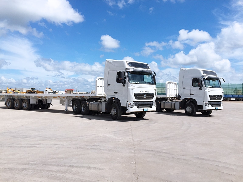 Clinch the deal on the spot during new products launch party of SINOTRUK T7H series trucks in Beira, Mozambique.