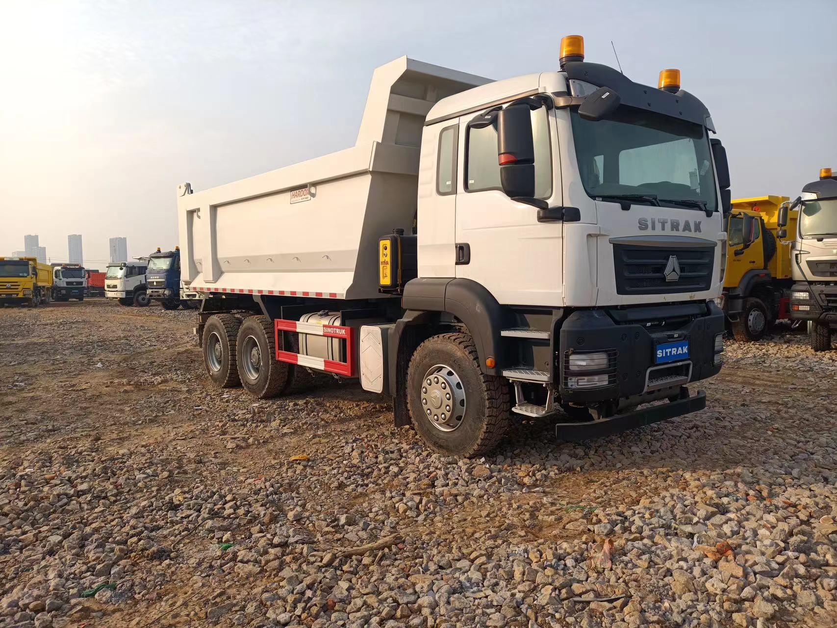 SITRAK G7 6X4 TIPPER